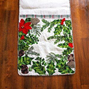 Holiday Table Runner w Poinsettias